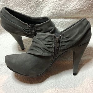 Me Too - Laso Grey Suede High Heel Leather Booties - Size 7.5 - BRAND NEW